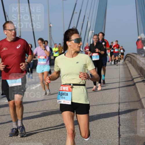 03.10.2026 - Köhlbrandbrückenlauf Strokosch-Dieckow http://msf.ph/oto/10607397 03.10.2026 09:46:27 Position 2 2318, 1404 meine-sportfotos.de