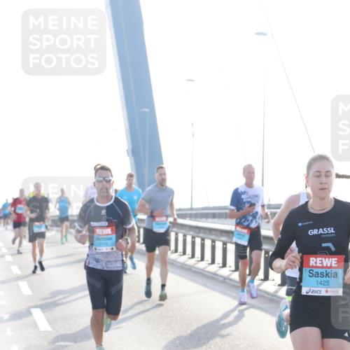 03.10.2026 - Köhlbrandbrückenlauf Tim E. http://msf.ph/oto/10607743 03.10.2026 09:20:40 Position 1 2178, 1425 meine-sportfotos.de
