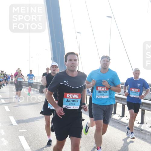 03.10.2026 - Köhlbrandbrückenlauf Tim E. http://msf.ph/oto/10607993 03.10.2026 09:21:05 Position 1 2219, 2175, 1712 meine-sportfotos.de