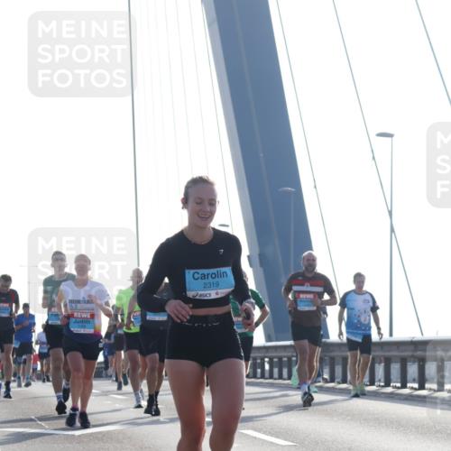 03.10.2026 - Köhlbrandbrückenlauf Tim E. http://msf.ph/oto/10609282 03.10.2026 09:23:10 Position 1 10, 3, 2319 meine-sportfotos.de