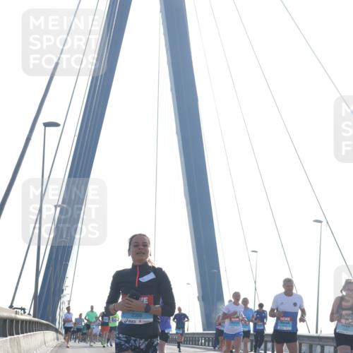 03.10.2026 - Köhlbrandbrückenlauf Tim E. http://msf.ph/oto/10609495 03.10.2026 09:23:29 Position 1 2368 meine-sportfotos.de