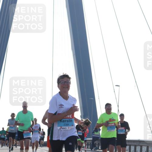 03.10.2026 - Köhlbrandbrückenlauf Tim E. http://msf.ph/oto/10609586 03.10.2026 09:23:38 Position 1 2394, 1878 meine-sportfotos.de