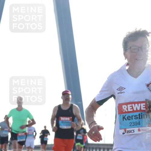 03.10.2026 - Köhlbrandbrückenlauf Tim E. http://msf.ph/oto/10609600 03.10.2026 09:23:39 Position 1 2394 meine-sportfotos.de