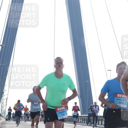 03.10.2026 - Köhlbrandbrückenlauf Tim E. http://msf.ph/oto/10609628 03.10.2026 09:23:41 Position 1 2163, 2386 meine-sportfotos.de