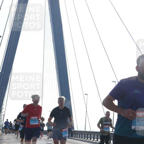 03.10.2026 - Köhlbrandbrückenlauf Tim E. http://msf.ph/oto/10610160 03.10.2026 09:24:30 Position 1 1572, 2718 meine-sportfotos.de