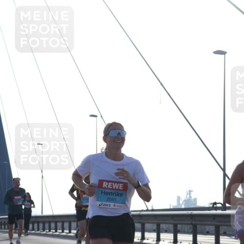 03.10.2026 - Köhlbrandbrückenlauf Tim E. http://msf.ph/oto/10610991 03.10.2026 09:26:08 Position 1 2665 meine-sportfotos.de