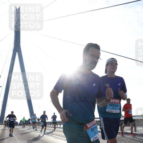 03.10.2026 - Köhlbrandbrückenlauf Tim E. http://msf.ph/oto/10611291 03.10.2026 09:26:46 Position 1 2520, 2515 meine-sportfotos.de