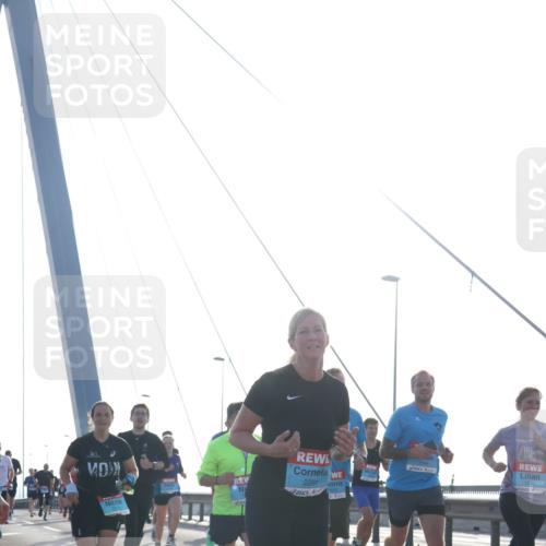 03.10.2026 - Köhlbrandbrückenlauf Tim E. http://msf.ph/oto/10611757 03.10.2026 09:27:29 Position 1 2291, 1534 meine-sportfotos.de