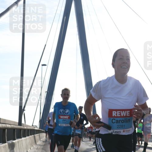 03.10.2026 - Köhlbrandbrückenlauf Tim E. http://msf.ph/oto/10611774 03.10.2026 09:27:30 Position 1 2284, 2281 meine-sportfotos.de