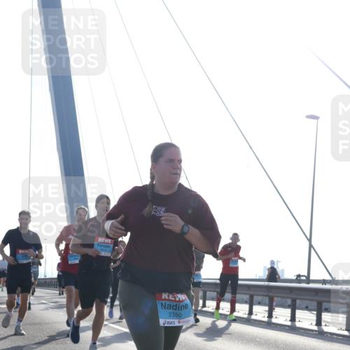 03.10.2026 - Köhlbrandbrückenlauf Tim E. http://msf.ph/oto/10612839 03.10.2026 09:29:03 Position 1 2614, 2350 meine-sportfotos.de