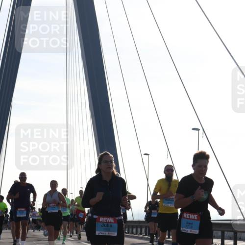 03.10.2026 - Köhlbrandbrückenlauf Tim E. http://msf.ph/oto/10613129 03.10.2026 09:29:29 Position 1 1955, 3718 meine-sportfotos.de