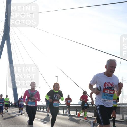 03.10.2026 - Köhlbrandbrückenlauf Tim E. http://msf.ph/oto/10613336 03.10.2026 09:29:47 Position 1 2721, 2451 meine-sportfotos.de