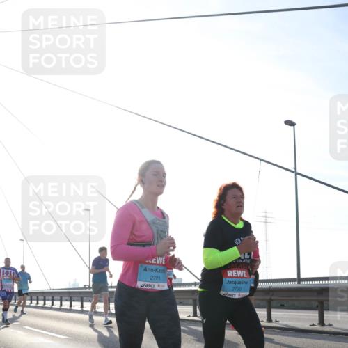 03.10.2026 - Köhlbrandbrückenlauf Tim E. http://msf.ph/oto/10613351 03.10.2026 09:29:48 Position 1 2721, 2720, 141 meine-sportfotos.de