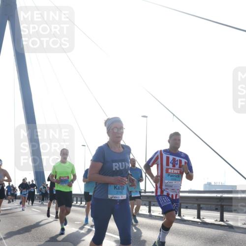 03.10.2026 - Köhlbrandbrückenlauf Tim E. http://msf.ph/oto/10613369 03.10.2026 09:29:50 Position 1 2760, 144, 3336 meine-sportfotos.de
