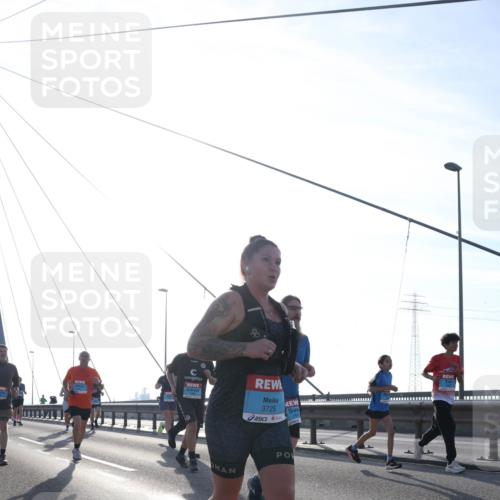 03.10.2026 - Köhlbrandbrückenlauf Tim E. http://msf.ph/oto/10613506 03.10.2026 09:30:02 Position 1 3725 meine-sportfotos.de