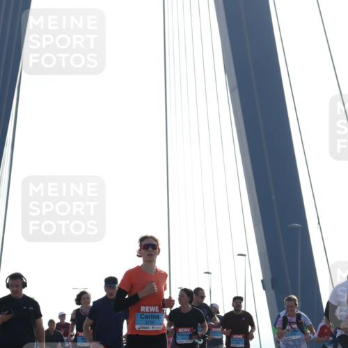 03.10.2026 - Köhlbrandbrückenlauf Tim E. http://msf.ph/oto/10613594 03.10.2026 09:30:12 Position 1 2706 meine-sportfotos.de