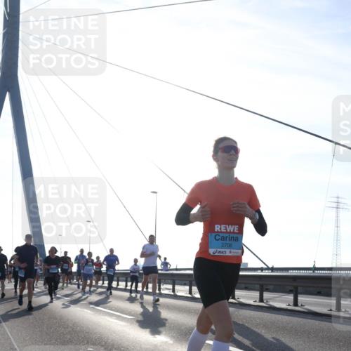 03.10.2026 - Köhlbrandbrückenlauf Tim E. http://msf.ph/oto/10613645 03.10.2026 09:30:16 Position 1 2706 meine-sportfotos.de