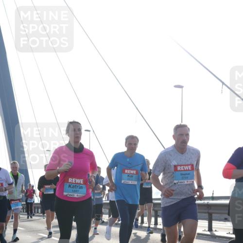 03.10.2026 - Köhlbrandbrückenlauf Tim E. http://msf.ph/oto/10614428 03.10.2026 09:31:14 Position 1 1897, 2912, 3744 meine-sportfotos.de