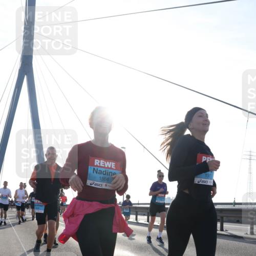 03.10.2026 - Köhlbrandbrückenlauf Tim E. http://msf.ph/oto/10614584 03.10.2026 09:31:29 Position 1 1566, 156 meine-sportfotos.de