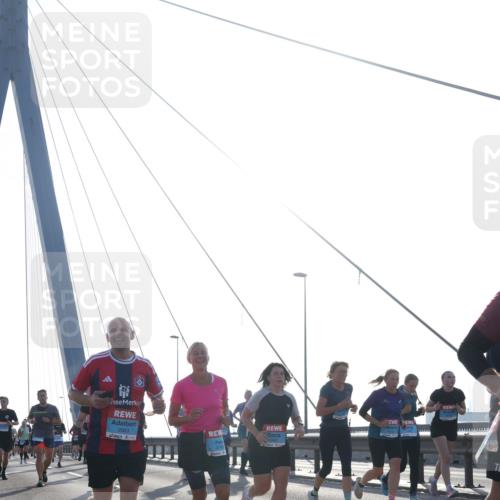 03.10.2026 - Köhlbrandbrückenlauf Tim E. http://msf.ph/oto/10614673 03.10.2026 09:31:36 Position 1 2063 meine-sportfotos.de