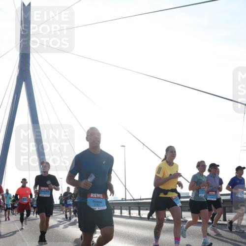 03.10.2026 - Köhlbrandbrückenlauf Tim E. http://msf.ph/oto/10614737 03.10.2026 09:31:41 Position 1 3767 meine-sportfotos.de