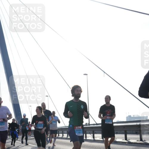 03.10.2026 - Köhlbrandbrückenlauf Tim E. http://msf.ph/oto/10615102 03.10.2026 09:32:06 Position 1 36 meine-sportfotos.de