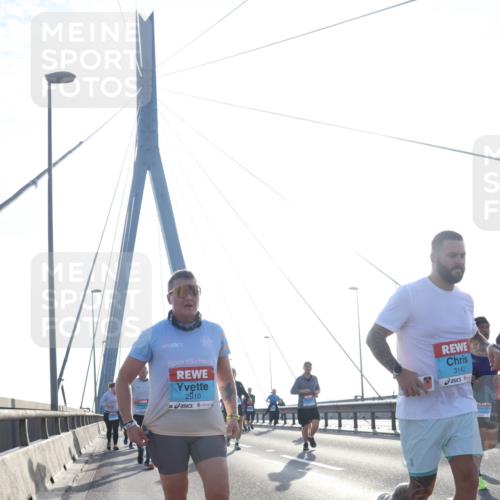 03.10.2026 - Köhlbrandbrückenlauf Tim E. http://msf.ph/oto/10615470 03.10.2026 09:32:31 Position 1 2910, 3142 meine-sportfotos.de