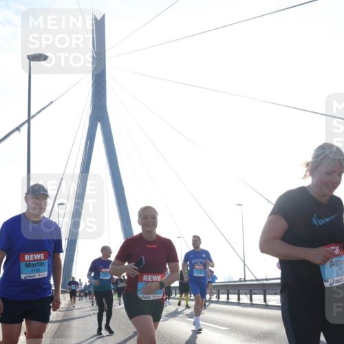 03.10.2026 - Köhlbrandbrückenlauf Tim E. http://msf.ph/oto/10615772 03.10.2026 09:33:04 Position 1 1185, 1182 meine-sportfotos.de