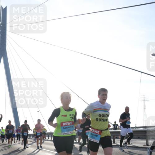03.10.2026 - Köhlbrandbrückenlauf Tim E. http://msf.ph/oto/10616466 03.10.2026 09:33:52 Position 1 2991, 3161 meine-sportfotos.de
