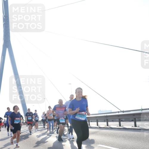 03.10.2026 - Köhlbrandbrückenlauf Tim E. http://msf.ph/oto/10616812 03.10.2026 09:34:14 Position 1 1489 meine-sportfotos.de