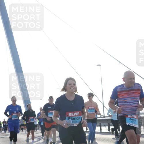 03.10.2026 - Köhlbrandbrückenlauf Tim E. http://msf.ph/oto/10616828 03.10.2026 09:34:15 Position 1 3155, 1700 meine-sportfotos.de