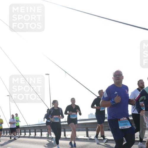 03.10.2026 - Köhlbrandbrückenlauf Tim E. http://msf.ph/oto/10616910 03.10.2026 09:34:19 Position 1 1408 meine-sportfotos.de