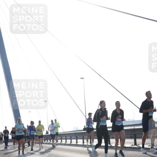03.10.2026 - Köhlbrandbrückenlauf Tim E. http://msf.ph/oto/10616918 03.10.2026 09:34:20 Position 1  meine-sportfotos.de