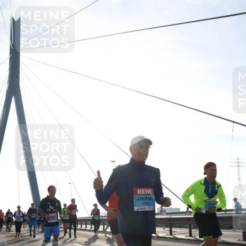 03.10.2026 - Köhlbrandbrückenlauf Tim E. http://msf.ph/oto/10617764 03.10.2026 09:35:43 Position 1 2894 meine-sportfotos.de