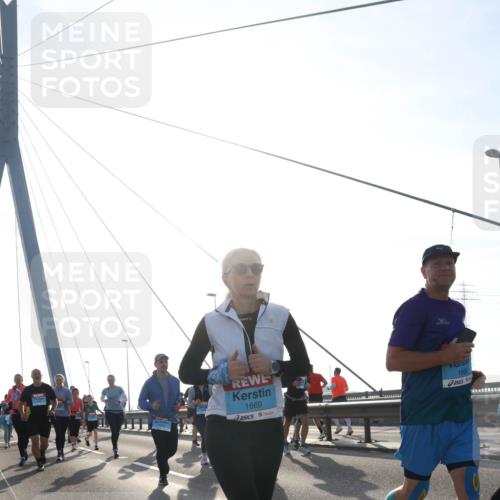 03.10.2026 - Köhlbrandbrückenlauf Tim E. http://msf.ph/oto/10617824 03.10.2026 09:35:49 Position 1 1669, 1668 meine-sportfotos.de