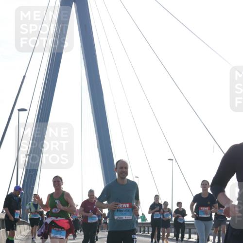 03.10.2026 - Köhlbrandbrückenlauf Tim E. http://msf.ph/oto/10618013 03.10.2026 09:36:03 Position 1 3778, 1571 meine-sportfotos.de
