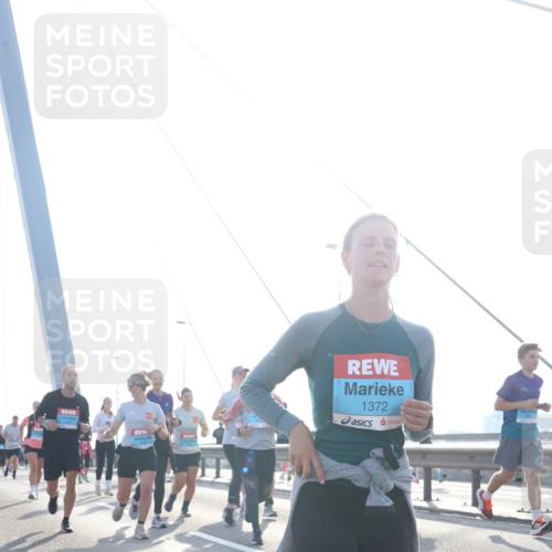 03.10.2026 - Köhlbrandbrückenlauf Tim E. http://msf.ph/oto/10618139 03.10.2026 09:36:12 Position 1 1372 meine-sportfotos.de