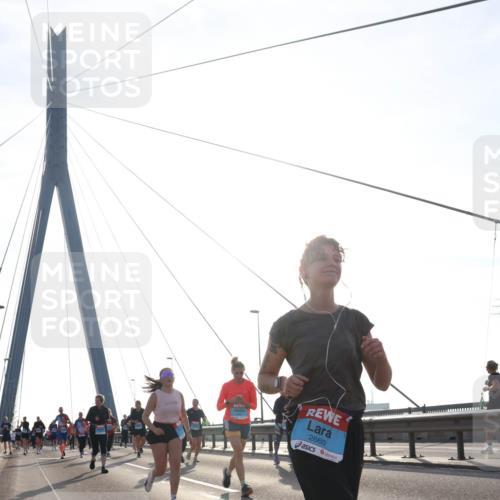 03.10.2026 - Köhlbrandbrückenlauf Tim E. http://msf.ph/oto/10619095 03.10.2026 09:37:17 Position 1 2660 meine-sportfotos.de