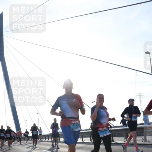 03.10.2026 - Köhlbrandbrückenlauf Tim E. http://msf.ph/oto/10619215 03.10.2026 09:37:25 Position 1 272, 1637 meine-sportfotos.de