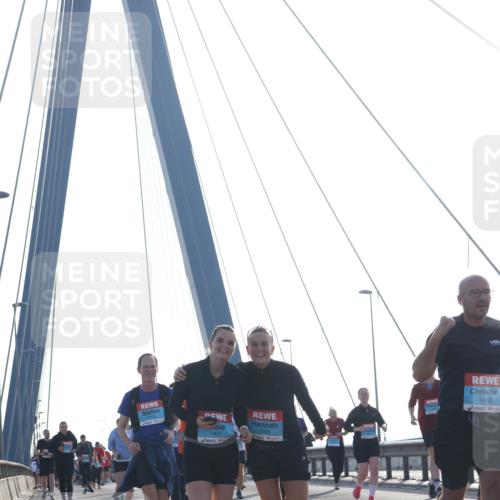 03.10.2026 - Köhlbrandbrückenlauf Tim E. http://msf.ph/oto/10619251 03.10.2026 09:37:27 Position 1 1407, 3306, 1662 meine-sportfotos.de