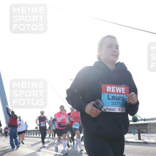 03.10.2026 - Köhlbrandbrückenlauf Tim E. http://msf.ph/oto/10619403 03.10.2026 09:37:37 Position 1 3371 meine-sportfotos.de