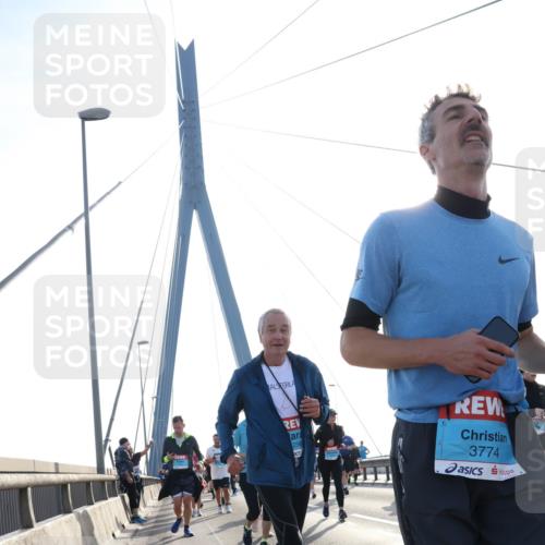 03.10.2026 - Köhlbrandbrückenlauf Tim E. http://msf.ph/oto/10619634 03.10.2026 09:37:57 Position 1 296, 3774 meine-sportfotos.de