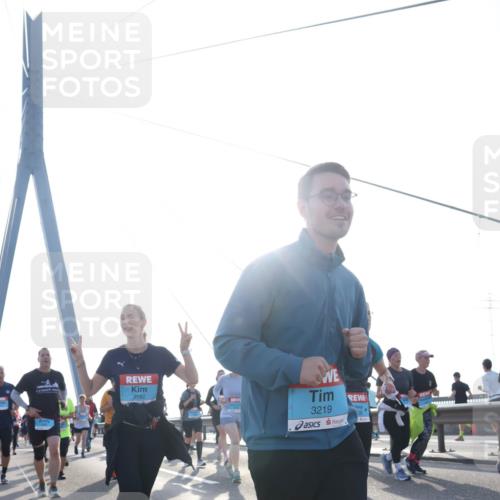 03.10.2026 - Köhlbrandbrückenlauf Tim E. http://msf.ph/oto/10619755 03.10.2026 09:38:08 Position 1 3582, 3219 meine-sportfotos.de