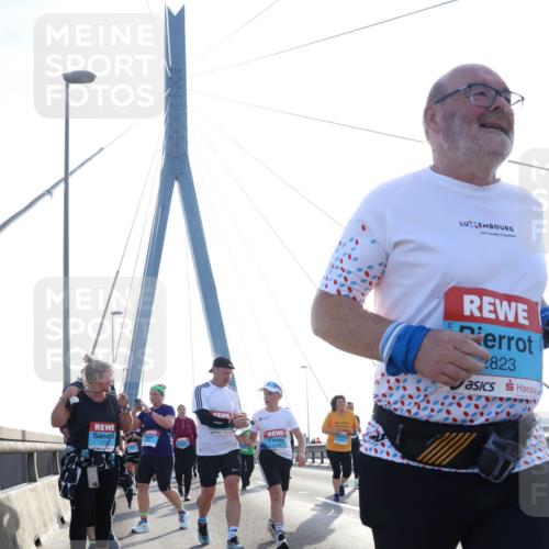 03.10.2026 - Köhlbrandbrückenlauf Tim E. http://msf.ph/oto/10619947 03.10.2026 09:38:20 Position 1 175, 823 meine-sportfotos.de