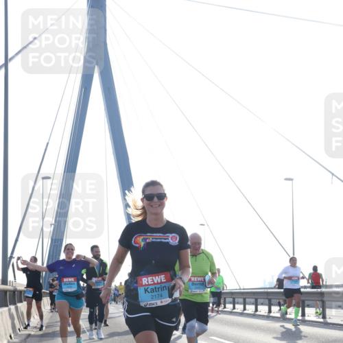 03.10.2026 - Köhlbrandbrückenlauf Tim E. http://msf.ph/oto/10620087 03.10.2026 09:38:32 Position 1 2174 meine-sportfotos.de