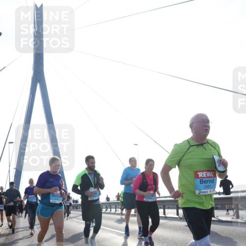 03.10.2026 - Köhlbrandbrückenlauf Tim E. http://msf.ph/oto/10620121 03.10.2026 09:38:34 Position 1 3491 meine-sportfotos.de