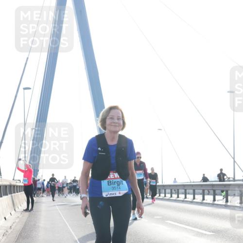 03.10.2026 - Köhlbrandbrückenlauf Tim E. http://msf.ph/oto/10620491 03.10.2026 09:39:07 Position 1 3514 meine-sportfotos.de