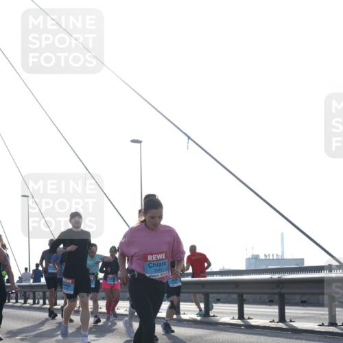 03.10.2026 - Köhlbrandbrückenlauf Tim E. http://msf.ph/oto/10620662 03.10.2026 09:39:30 Position 1 3341 meine-sportfotos.de