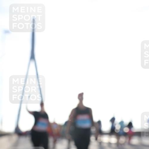 03.10.2026 - Köhlbrandbrückenlauf Tim E. http://msf.ph/oto/10620698 03.10.2026 09:39:33 Position 1  meine-sportfotos.de
