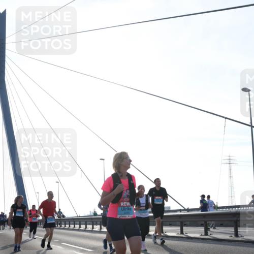 03.10.2026 - Köhlbrandbrückenlauf Tim E. http://msf.ph/oto/10620790 03.10.2026 09:39:41 Position 1 3346 meine-sportfotos.de